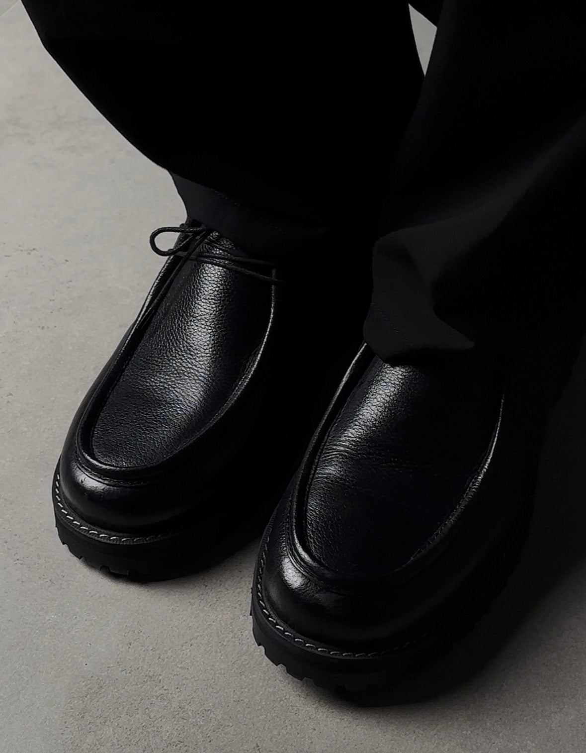 Moc Toe Obsidian Black - Huso Men's Shoes, Loafers, Boots & Clothing